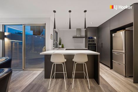 Photo of property in 63 Cliffs Road, Saint Clair, Dunedin, 9012