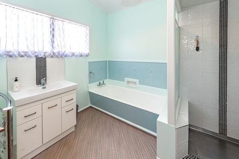 Photo of property in 18 Murch Place, Tawhero, Whanganui, 4500