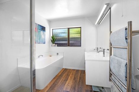 Photo of property in 11 Giles Place, Shirley, Christchurch, 8061