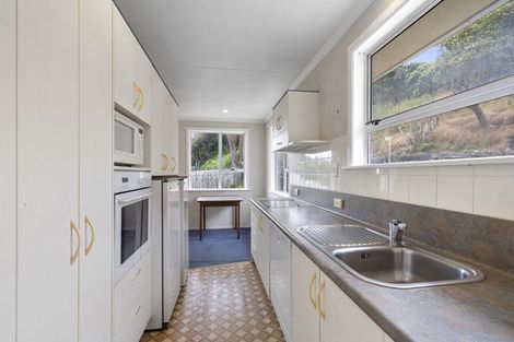 Photo of property in 31 Simons Street, Moturoa, New Plymouth, 4310