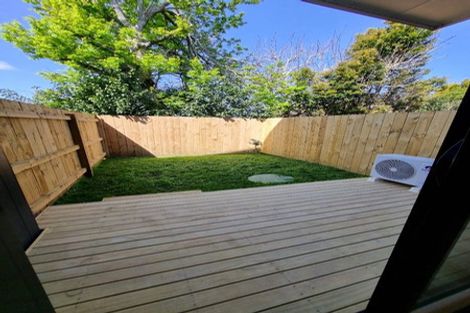 Photo of property in 11/241 Don Buck Road, Massey, Auckland, 0614
