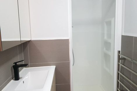 Photo of property in 14 Bruce Road, Glenfield, Auckland, 0629