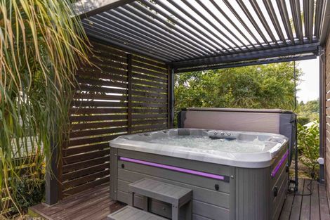 Photo of property in 30 Amberley Crescent, Bethlehem, Tauranga, 3110