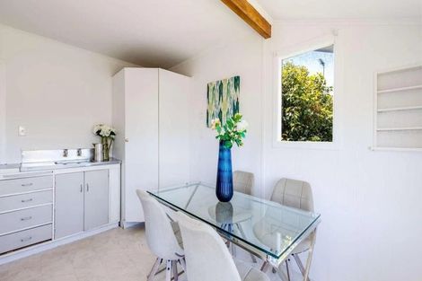 Photo of property in 2/18 Fowler Street, Northcote, Auckland, 0627