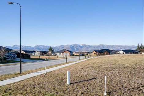 Photo of property in 28 Pounamu Avenue, Albert Town, 9305