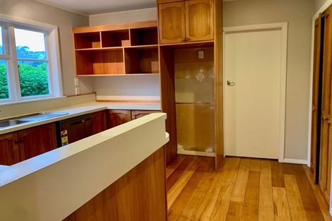 Photo of property in 129 Broderick Road, Johnsonville, Wellington, 6037