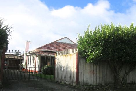 Photo of property in 35 Gloucester Street, Takaro, Palmerston North, 4412