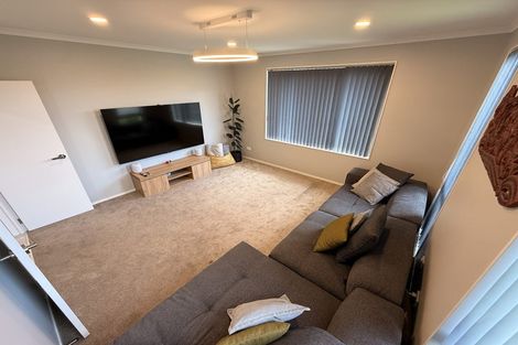 Photo of property in 9 Miharo Crescent, Flagstaff, Hamilton, 3210