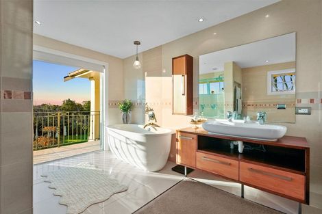 Photo of property in 1 Pearson Road, Whitford, Howick, 2571