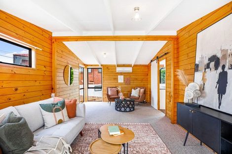 Photo of property in 96 Waimumu Road, Massey, Auckland, 0614