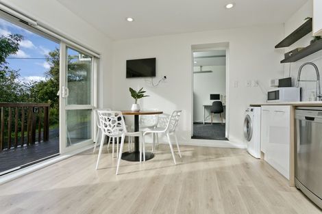 Photo of property in 2/152 Manuka Road, Bayview, Auckland, 0629