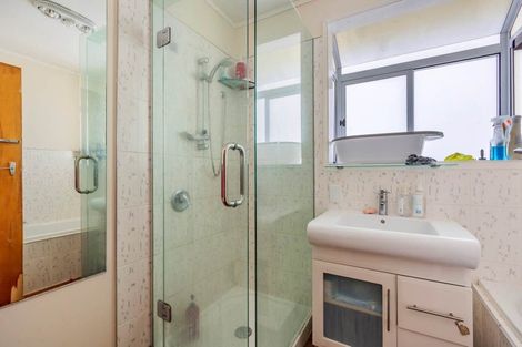 Photo of property in 438 Don Buck Road, Massey, Auckland, 0614