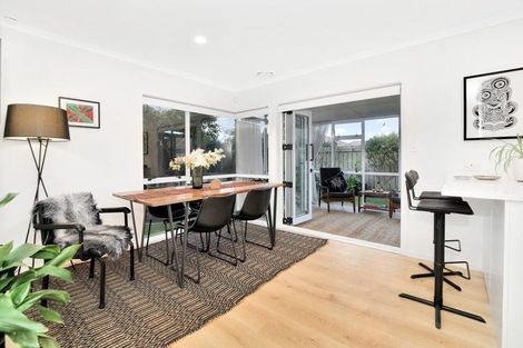Photo of property in 215 Gloucester Road, Mount Maunganui, 3116