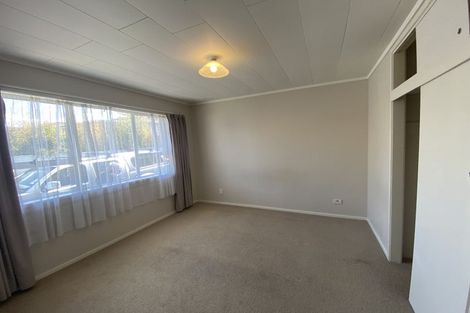 Photo of property in 13 Roberts Road, Te Atatu South, Auckland, 0610