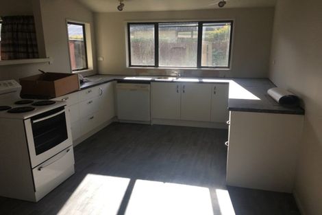 Photo of property in 1/16b Langham Place, Redwood, Christchurch, 8051