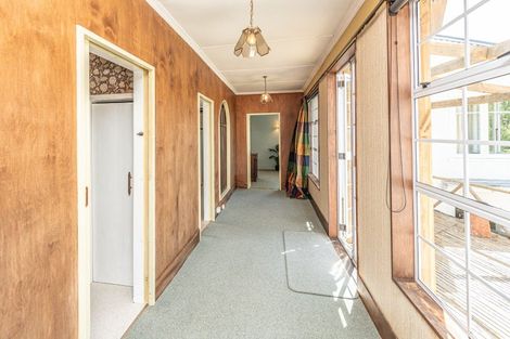 Photo of property in 2 Acton Place, Saint Johns Hill, Whanganui, 4500
