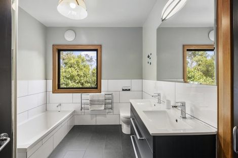 Photo of property in 14 Madras Street, Khandallah, Wellington, 6035