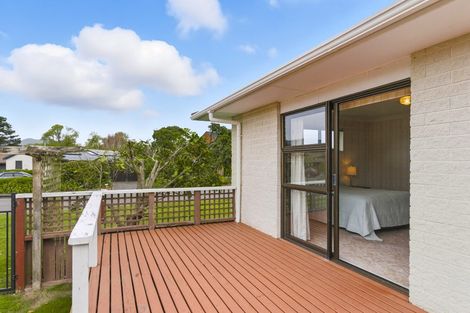 Photo of property in 11 The Avenue, Paraparaumu Beach, Paraparaumu, 5032