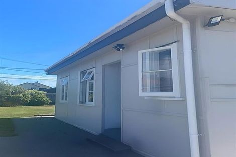 Photo of property in 43 Martin Road, Paraparaumu Beach, Paraparaumu, 5032