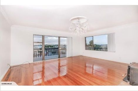 Photo of property in 2/53 High Road, Glenfield, Auckland, 0629