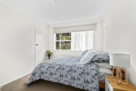 Photo of property in 18 Mayfair Crescent, Mairangi Bay, Auckland, 0630