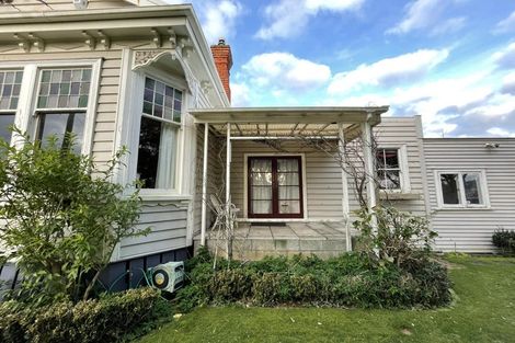 Photo of property in 61 Symonds Street, Onehunga, Auckland, 1061
