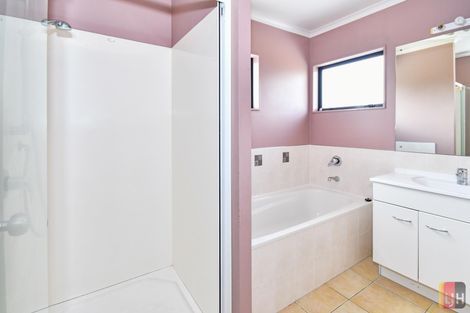 Photo of property in 34 Milson Drive, Papakura, 2110