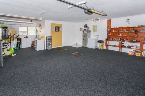 Photo of property in 184 Torkar Road, Clarks Beach, 2122