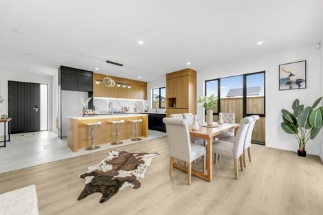 Photo of property in 35 Kaitiaki Drive, Clarks Beach, 2122