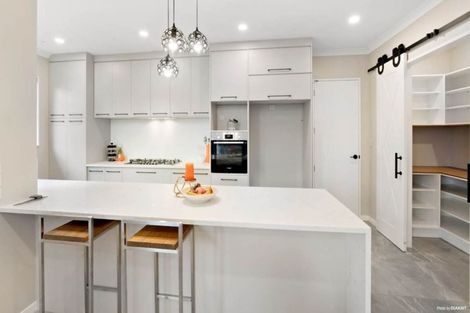 Photo of property in 37 Papareia Road, Karaka, Papakura, 2113