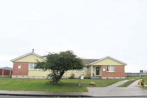 Photo of property in 301-303 Kotuku Street, Camberley, Hastings, 4120