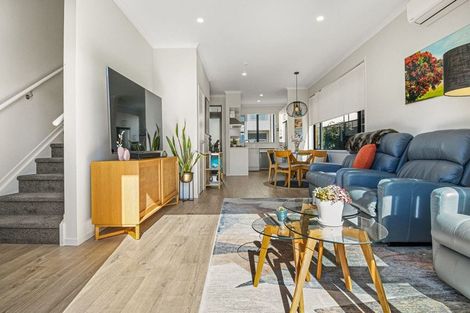 Photo of property in 52 Walter Merton Road, Hobsonville, Auckland, 0616