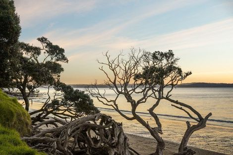 Photo of property in 31 Shakespear Road, Army Bay, Whangaparaoa, 0930