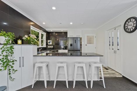 Photo of property in 18 Rata Road, Otatara, Invercargill, 9879