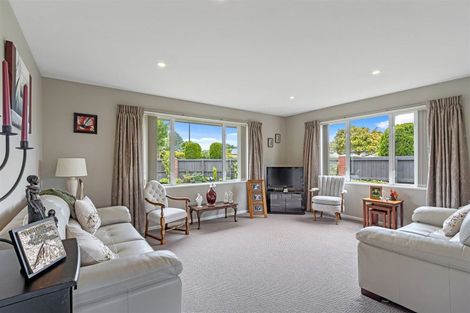 Photo of property in 1 Ross Place, Northwood, Christchurch, 8051