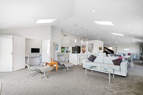 Photo of property in 63 Te Awakura Terrace, Mount Pleasant, Christchurch, 8081