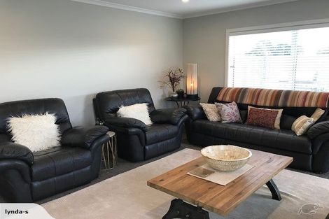 Photo of property in 29 Feist Street, Carterton, 5713