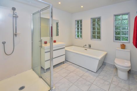 Photo of property in 21 Orinda Close, Botany Downs, Auckland, 2010