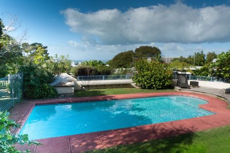 Photo of property in 9/18 Parr Terrace, Castor Bay, Auckland, 0620