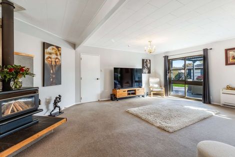 Photo of property in 6 Aintree Crescent, Awapuni, Palmerston North, 4412