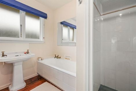 Photo of property in 272 Mount Pleasant Road, Mount Pleasant, Christchurch, 8081