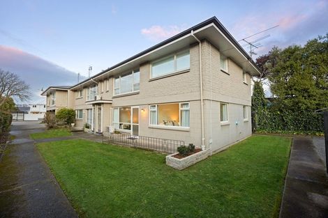 Photo of property in 2/121a Papanui Road, Merivale, Christchurch, 8014