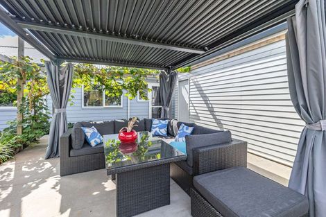 Photo of property in 1098 Queen Street East, Levin, 5571