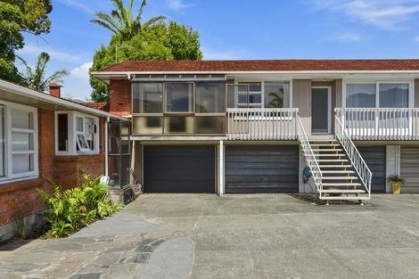 Photo of property in 2/240 Hurstmere Road, Takapuna, Auckland, 0622