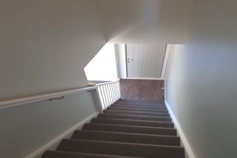 Photo of property in 2/32 Dr Taylor Terrace, Johnsonville, Wellington, 6037