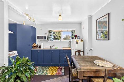 Photo of property in 1/6 Sundown Avenue, Manly, Whangaparaoa, 0930