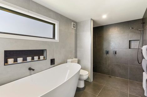 Photo of property in 38 Hinemoa Street, Birkenhead, Auckland, 0626