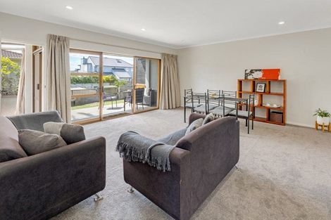 Photo of property in 10 Sea View Terrace, Cockle Bay, Auckland, 2014