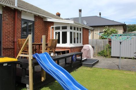 Photo of property in 356 Bay View Road, Saint Clair, Dunedin, 9012