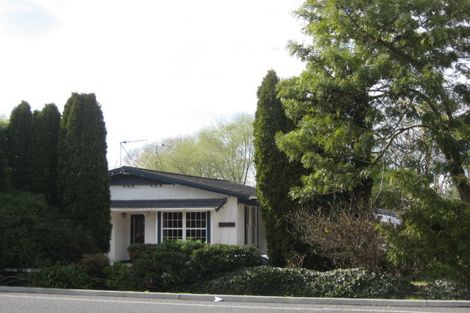 Photo of property in 140 Napier Road, Havelock North, 4130